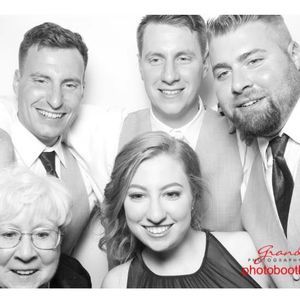 Meet your Posher, Eva